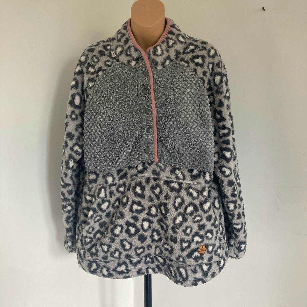 Simply Southern Gray Leopard Print Pullover